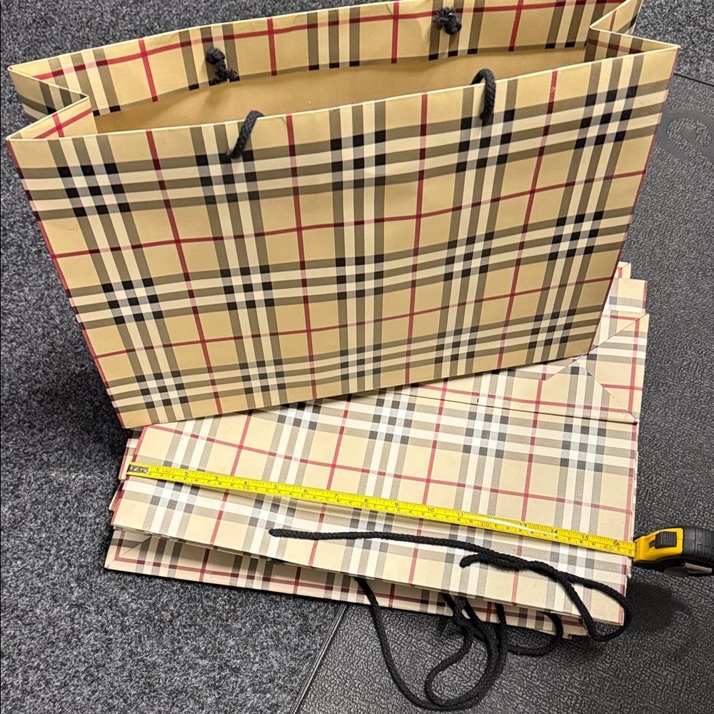 Burberry Checkered Tan and Black Bag with handles.  9 total.